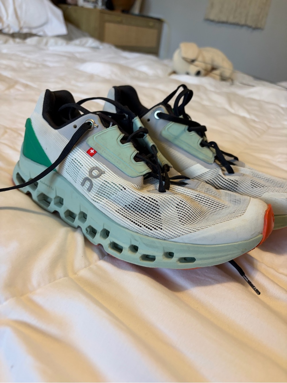 On Cloudswift Women's Athletic Running Shoes - White & Mint